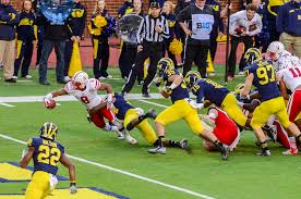 马龙都祝福？王楚钦恋情实锤？大头举杯喝酒，谁注意孙颖莎举动.