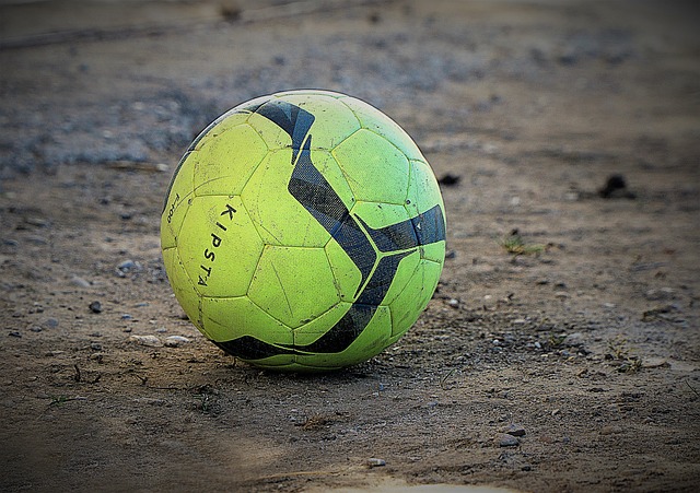 国足生死战！CCTV5直播 武磊复出+吴曦征召，输球等于伊万下课.